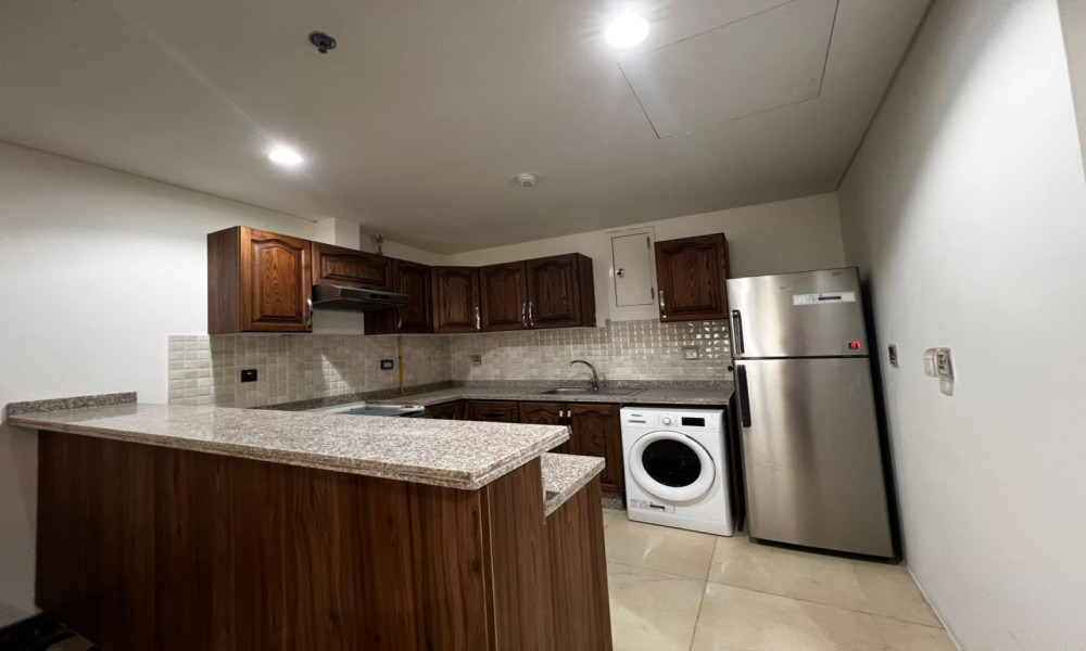 Comfortable 2 BHK Apartment in Central Area - Image 5