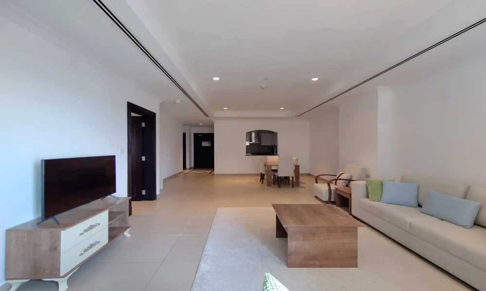 COZY 1 BR FURNISHED WITH BALCONY | WATER VIEW
