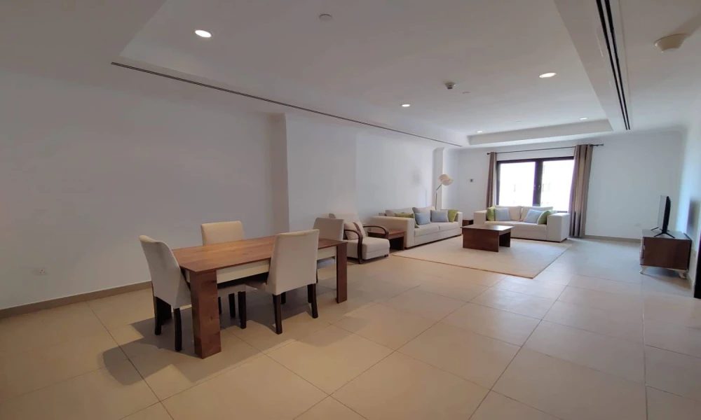 COZY 1 BR FURNISHED WITH BALCONY | WATER VIEW small 2