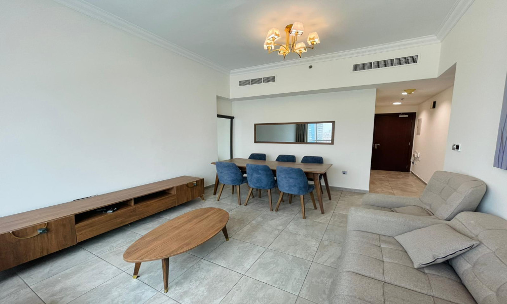 Cozy 2 BHK Fully-Furnished Apartment for Families - Image 4