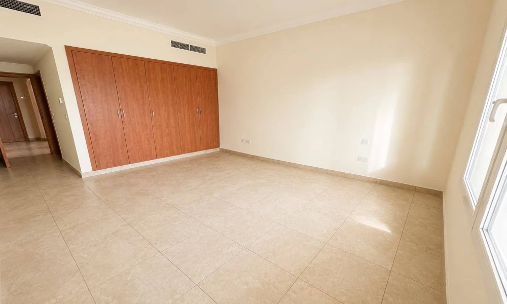 ELEGANT 1 BR SEMI -FURNISHED | HUGE BALCONY |PEARL - Image 5