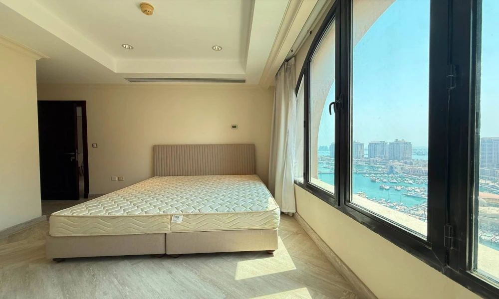 ELEGANT FF 1 BR APARTMENT| MARINA VIEW | PEARL small 3