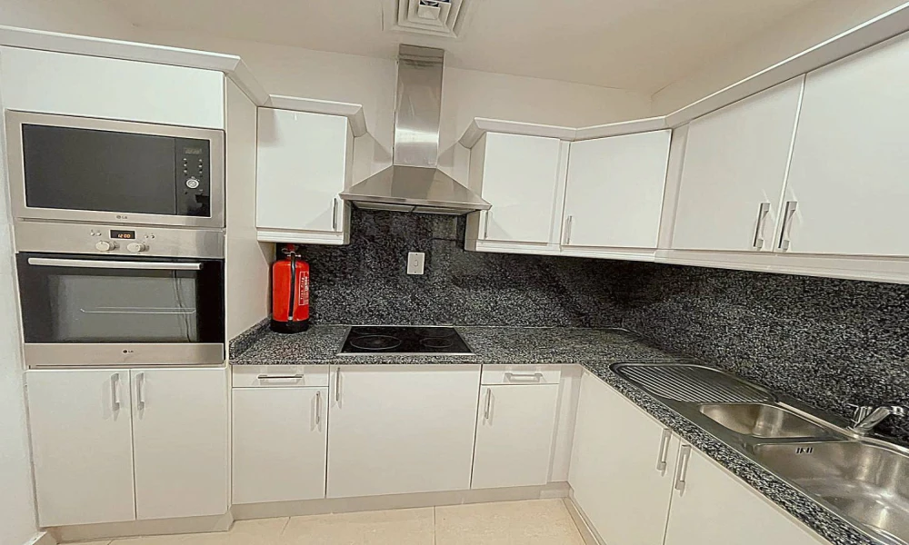 EXCLUSIVE 1BR FF APARTMENT | WITH BILLS | WEST BAY - Image 4