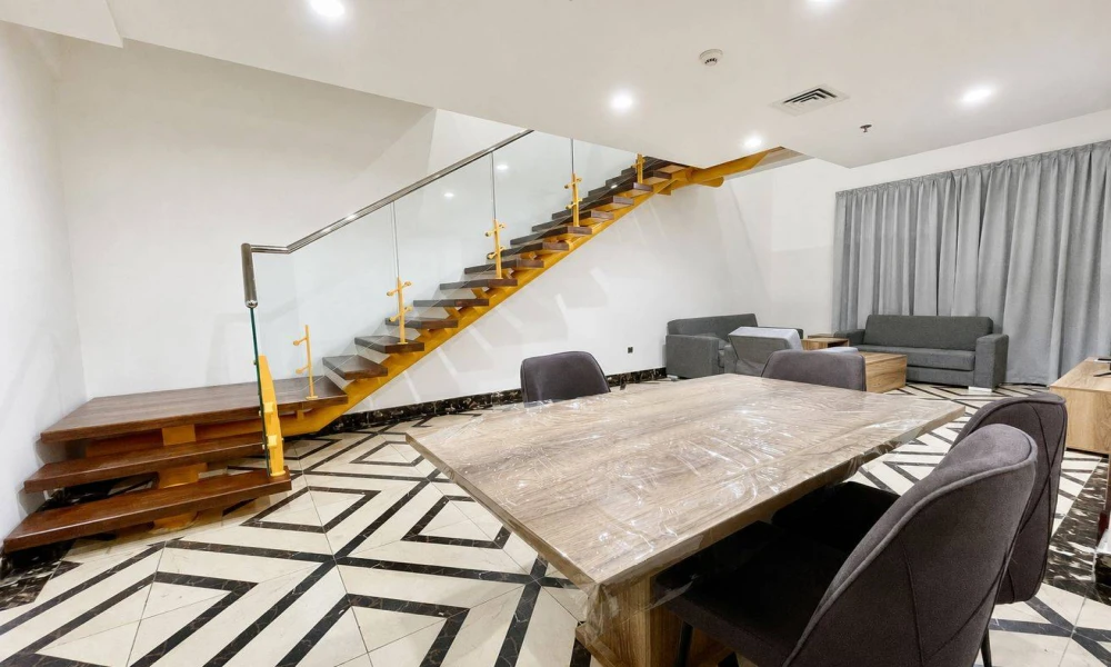 EXCLUSIVE 3 BR DUPLEX | COMFORTABLE FAMILY LIVING small 2