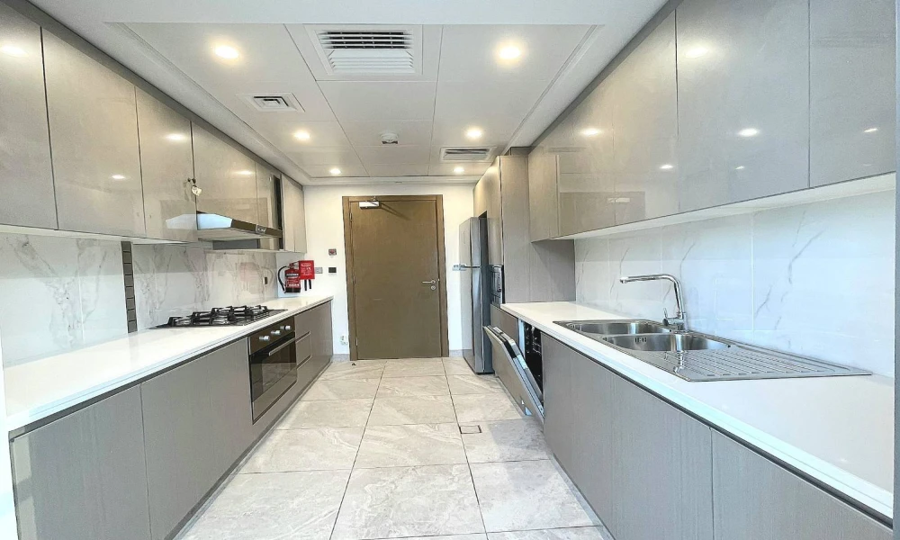 EXCLUSIVE 3+MAID BR FF APARTMENT | W/BALCONY - Image 4