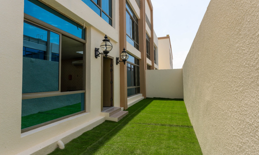 EXCLUSIVE 6BR VILLA | COMPOUND LIVING | KIDS AREA | SALE - Image 9