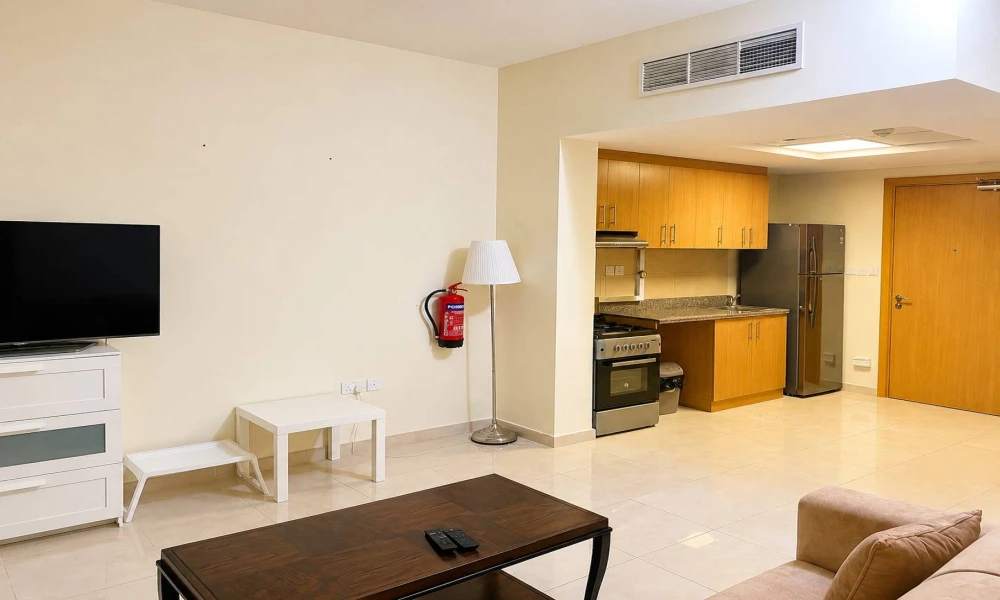 EXCLUSIVE OFFER | STUDIO APARTMENT WITH BILLS small 1