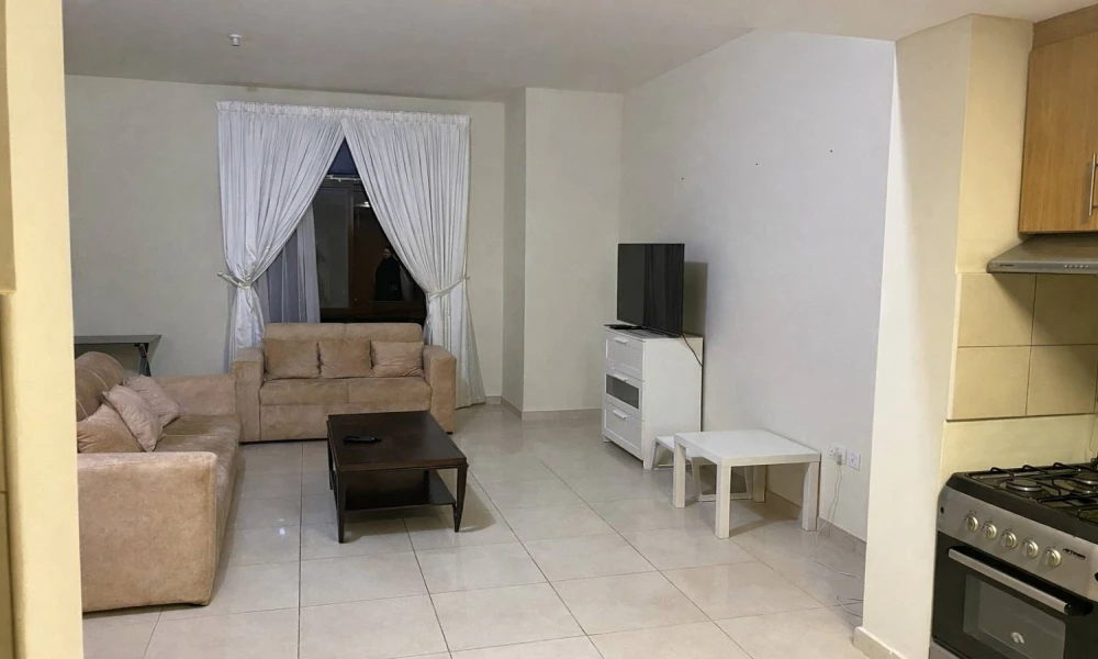 EXCLUSIVE OFFER | STUDIO APARTMENT WITH BILLS small 2