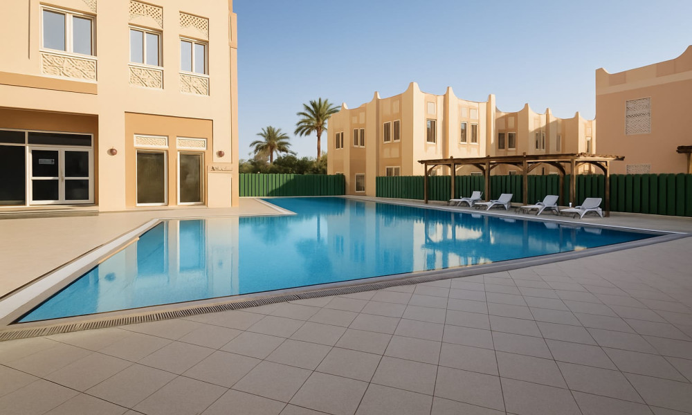 Family 4BR Villa + Maid | West Bay Lagoon For Rent - Image 8