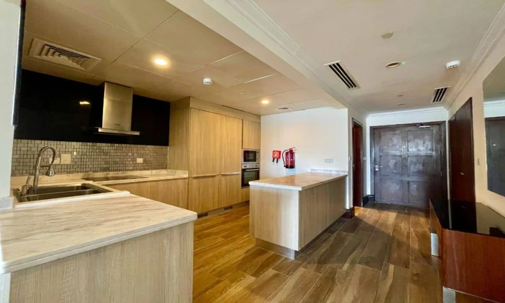 FF 1BR W/ BALCONY BEACH VIEW + INCLUSIVE OF BILLS small 3