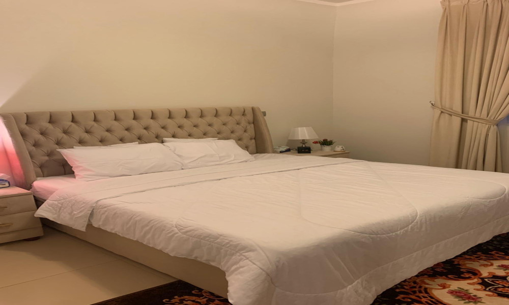 Fully Furnished 1BHK in Fox Hills - Rent or Sale - Image 9