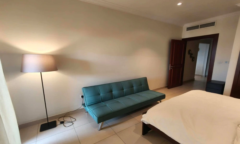 FULLY FURNISHED 1BR | W/ SEA VIEW | POOL & GYM - Image 4