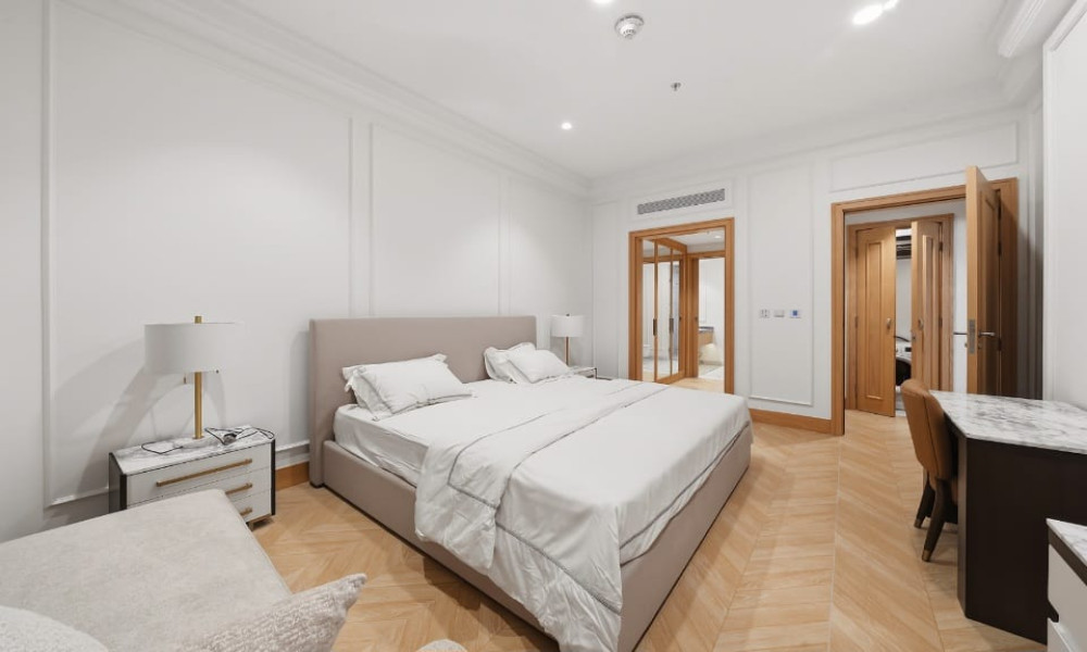 FURNISHED 2BR SALE | PEARL | ROOFTOP & AMENITIES small 3