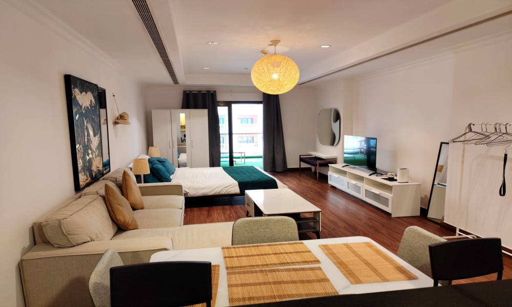 FURNISHED STUDIO IN PEARL FOR RENT BILLS INCLUDED - Image 4