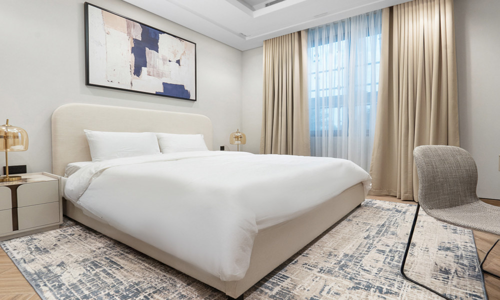 Gorgeous 1BR Apartment for Sale in Fox Hills - Image 6