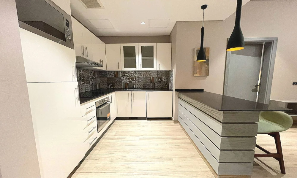 INCLUDING BILLS + AMENITIES | 1BR FURNISHED - Image 4