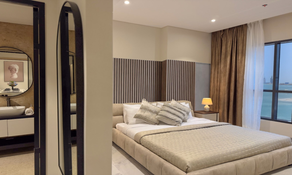 Luxurious 1BHK Apartment for Sale in Lusail Marina - Image 4