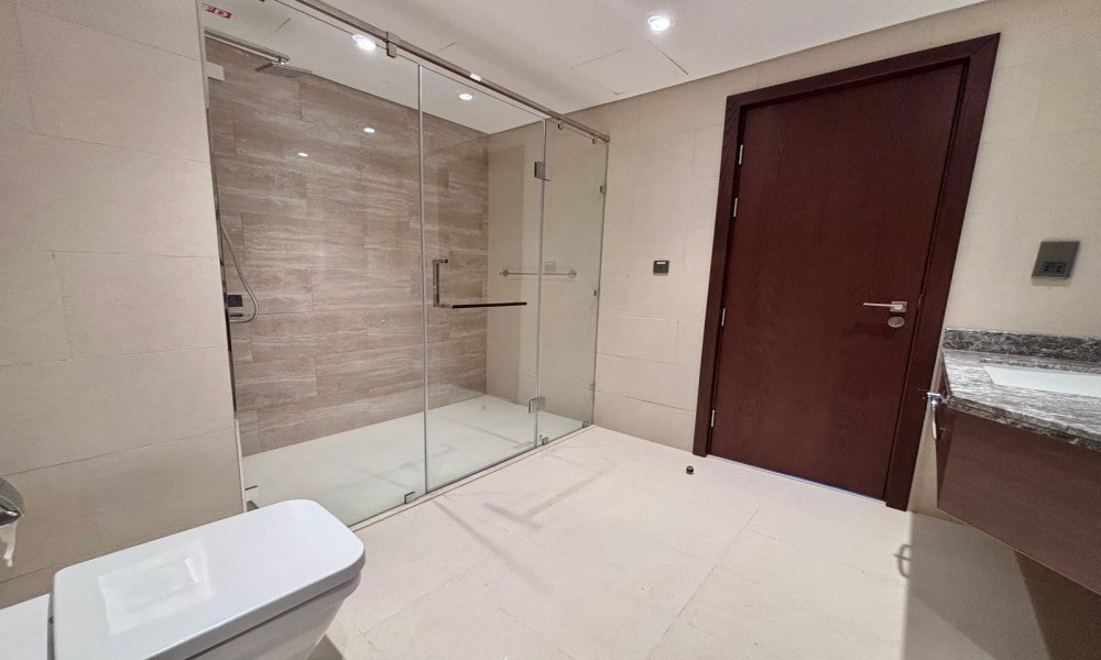 LUXURY FURNISHED 3BHK HOME AT THE PEARL APARTMENTS - Image 7