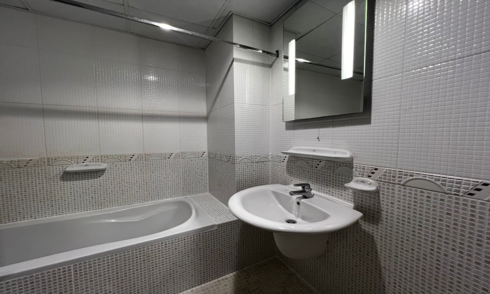 Modern 2BHK Apartment for Rent in West Bay Doha - Image 4