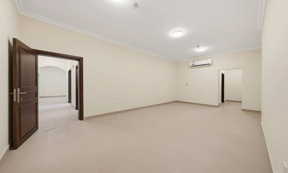 MODERN APARTMENT IN NEW BUILDING | METRO ACCESS |
