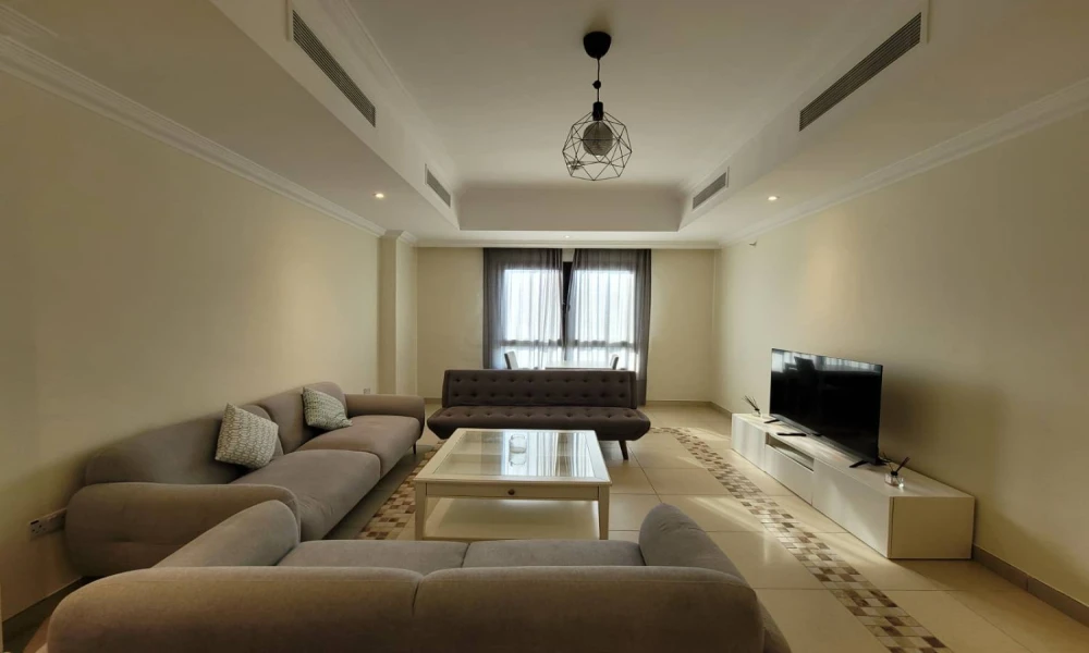 MODERN FF 1 BR APARTMENT | MOVE-IN READY | PEARL small 2