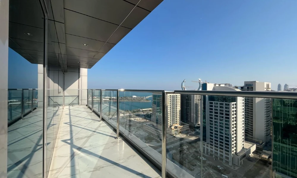 MODERN FF 2BR| W/ BALCONY SEA VIEW | POOL AND GYM - Image 9