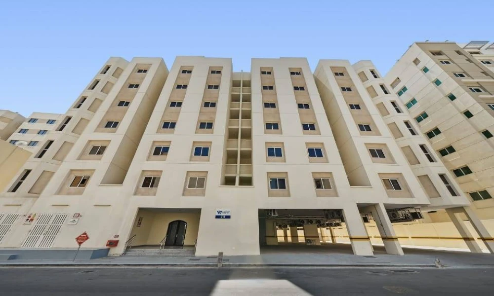 NO COMMISSION 3 BHK UF | NEAR METRO & HOSPITAL