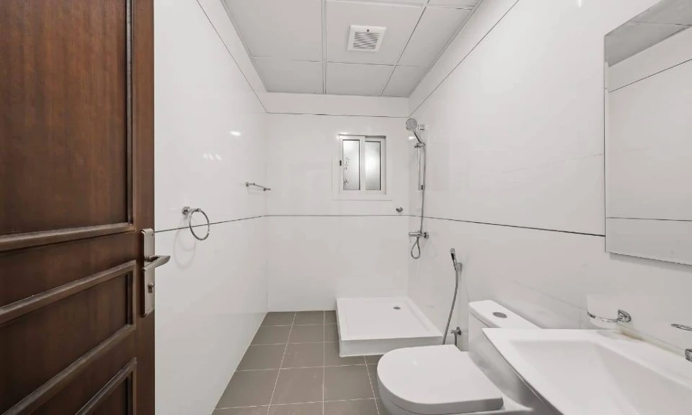 NO COMMISSION 3 BHK UF | NEAR METRO & HOSPITAL - Image 10