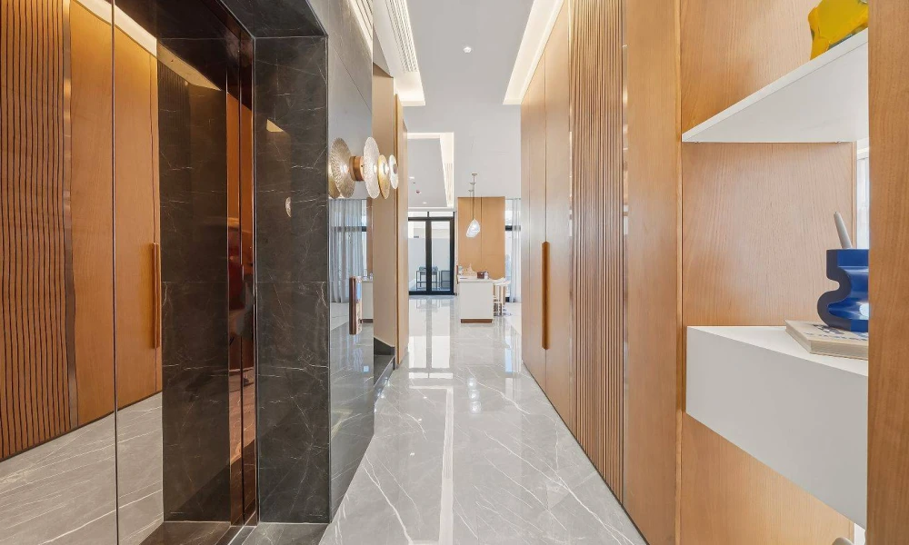 PRESTIGIOUS 5BR FAMILY VILLA | PRIVATE LIFT |PEARL small 1