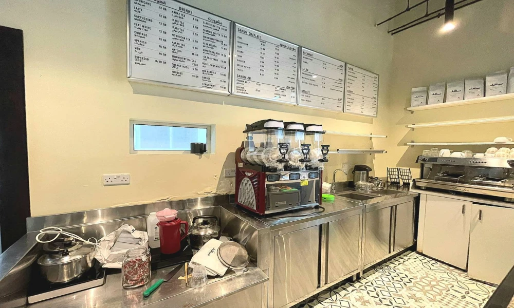 READY COFFEE SHOP WITH KITCHEN & PARKING | LUSAIL - Image 4