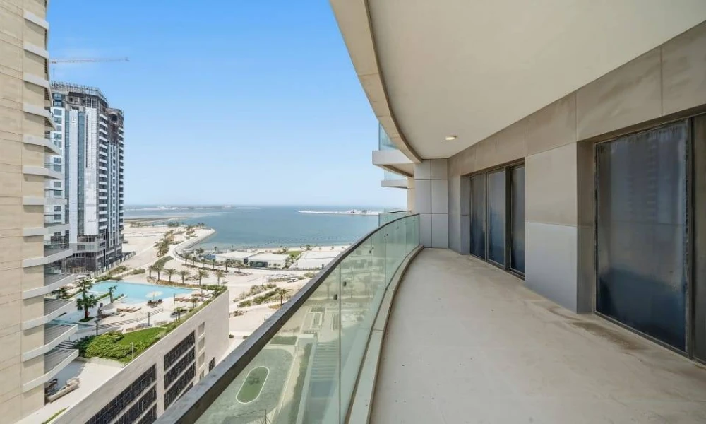 SEA VIEW 2BR | 2 BALCONIES | LUSAIL WATERFRONT - Image 6