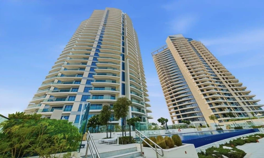 SEA VIEW 2BR | 2 BALCONIES | LUSAIL WATERFRONT - Image 8