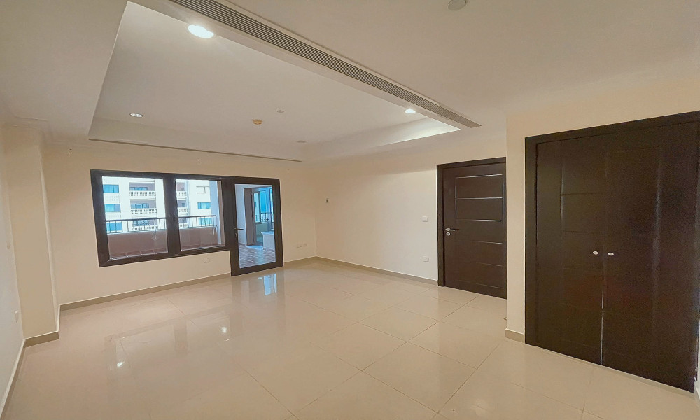 Semi-Furnished 1BR with Office in The Pearl | Rent - Image 9