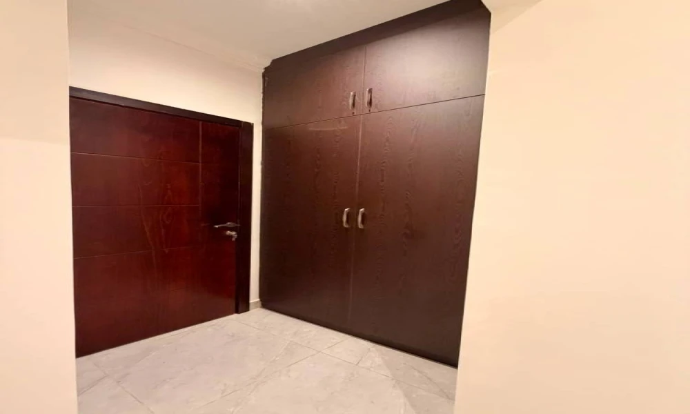 SEMI-FURNISHED 2 BHK W/BILLS | AL NASR - Image 6