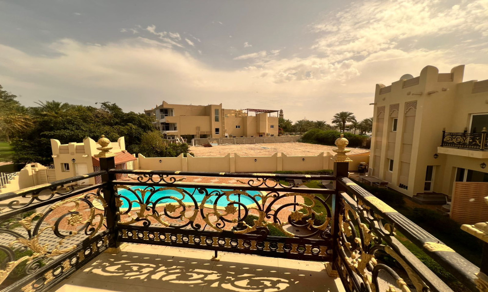 Semi Furnished Family Villa in West Bay Lagoon - Image 10