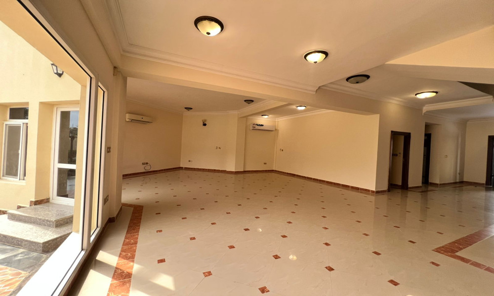 Semi Furnished Family Villa in West Bay Lagoon - Image 4