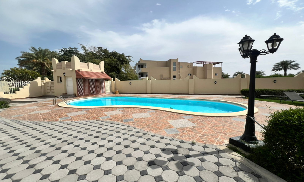 Semi Furnished Family Villa in West Bay Lagoon - Image 6