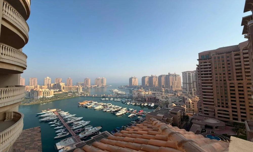 SF 2 BR | W/ BALCONY MARINA VIEW & FACILITIES