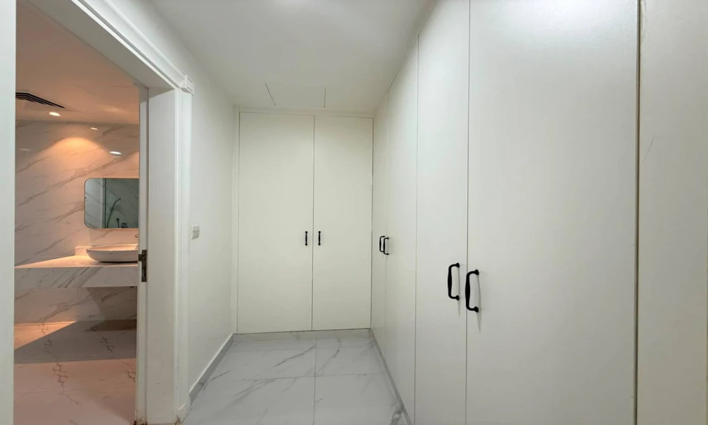 SF 2 BR | W/ BALCONY MARINA VIEW & FACILITIES - Image 5