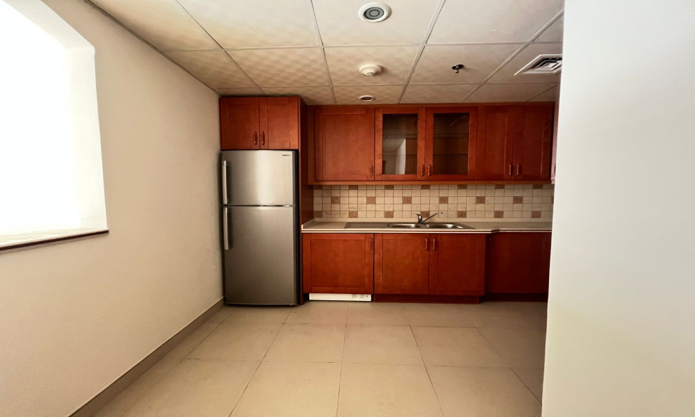 Spacious 1BHK for Rent in Porto Arabia The Pearl small 3