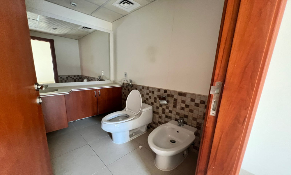 Spacious 1BHK for Rent in Porto Arabia The Pearl - Image 6