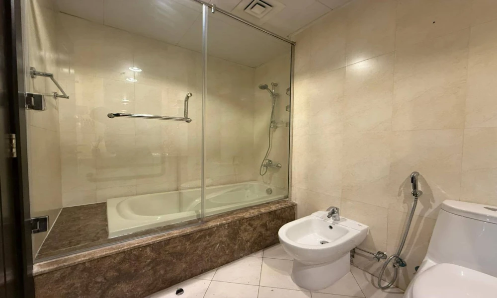 SPACIOUS 1BR+OFFICE SF BALCONY SEA VIEW+AMENITIES - Image 8