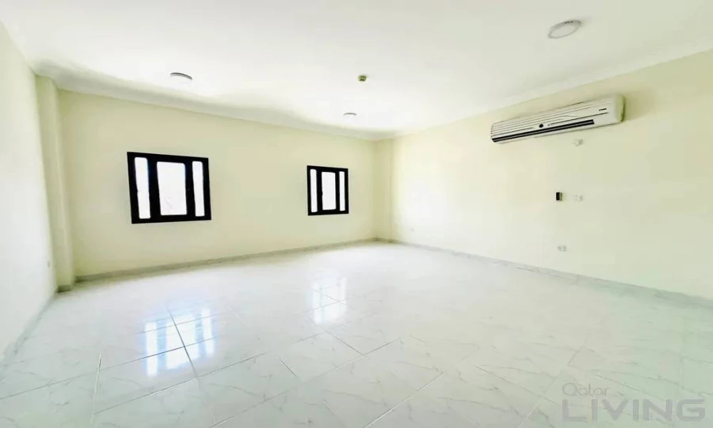 Spacious 2 & 3 BHK Apartments for Rent. - Image 5