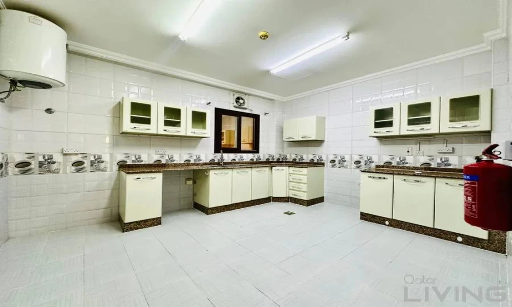 Spacious 2 & 3 BHK Apartments for Rent. - Image 6