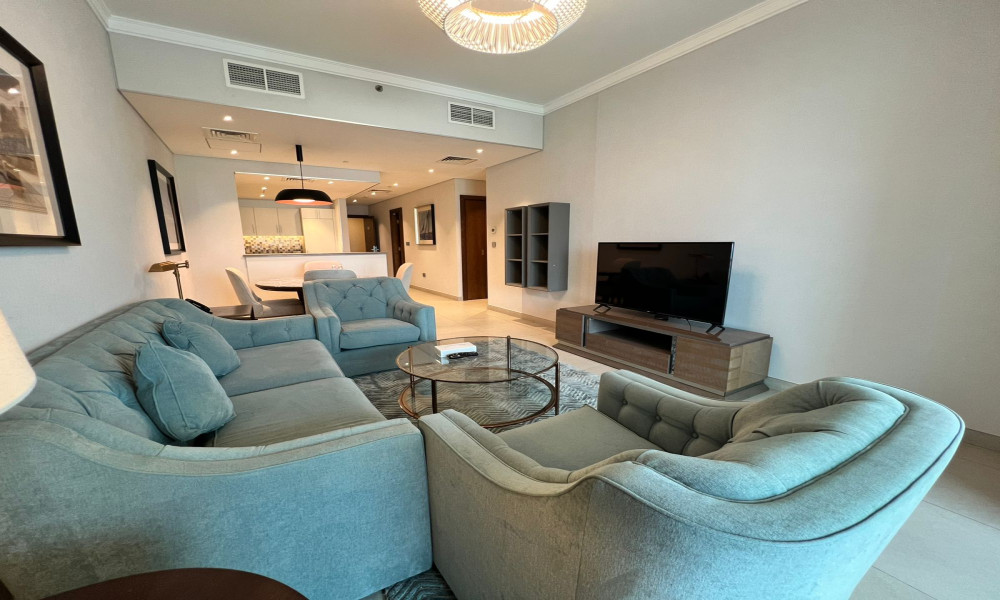 Spacious 2BHK + Maid Marina View | Pearl Qatar - Image 5