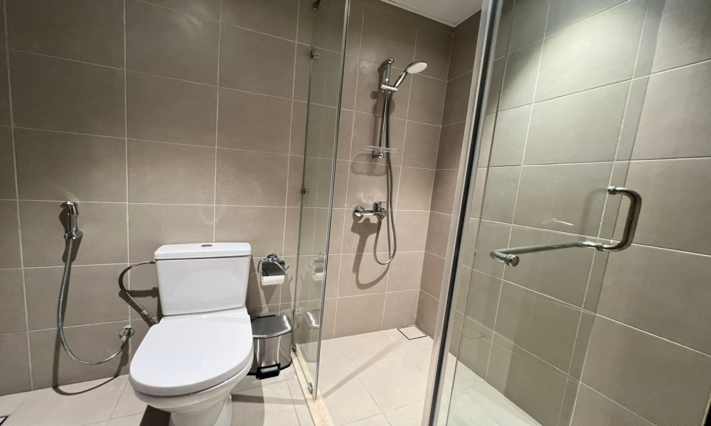 Spacious 2BHK + Maid Marina View | Pearl Qatar - Image 6