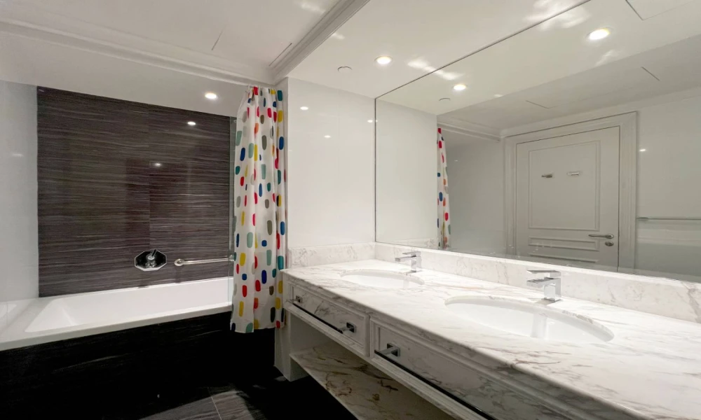 SPACIOUS 2BR FULLY FURNISHED APARTMENT| W/BILLS - Image 4