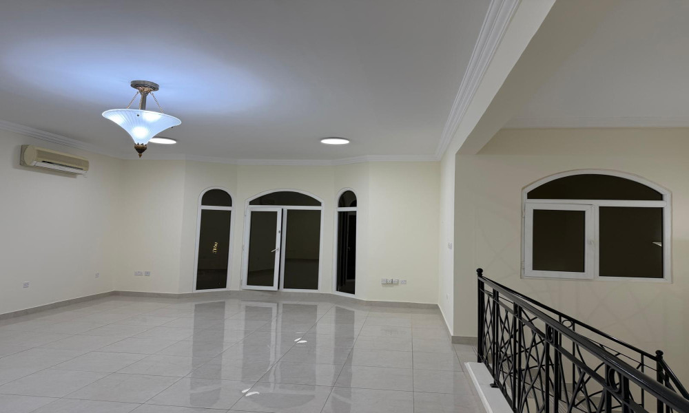 Spacious 3BHK Semi-Furnished Villa in Abu Hamour - Image 4