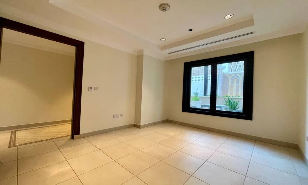 SPACIOUS 4BR + MAID TOWNHOUSE FOR SALE | PEARL small 1