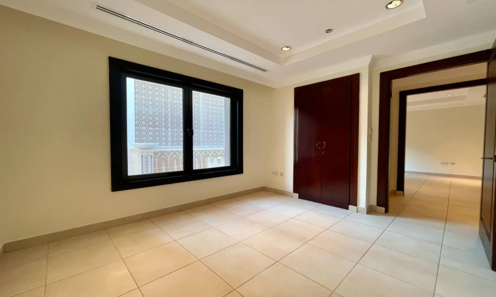 SPACIOUS 4BR + MAID TOWNHOUSE FOR SALE | PEARL small 3